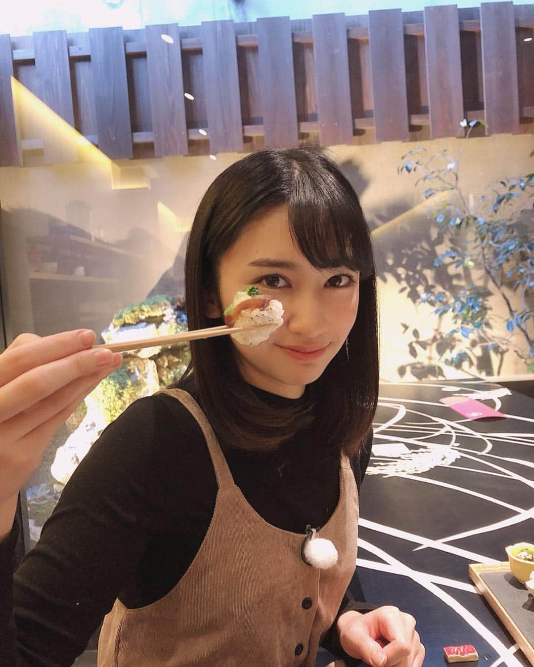 小泉遥さんのインスタグラム写真 - (小泉遥Instagram)「何故かキメ顔。笑」4月3日 21時17分 - koiharu_official
