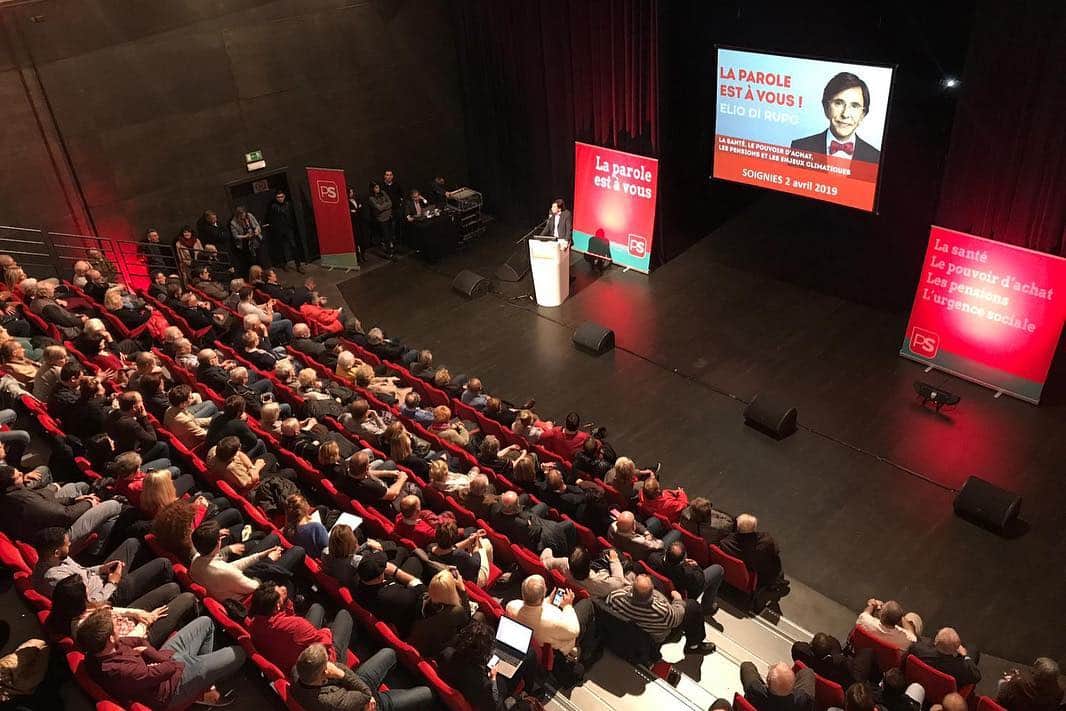 エリオ・ディルポさんのインスタグラム写真 - (エリオ・ディルポInstagram)「Mille mercis à toutes les personnes présentes hier soir à Soignies pour la conférence-débat "La parole est à vous". À commencer par Fabienne Winckel (Bourgmestre) et Patrick Prévot (Député wallon), qui m’ont fait l’amitié de m’accueillir.  Prochain rendez-vous ➡️ Lundi 8 avril à Châtelet 👈🏻 #conference #debat #laparoleestavous #soignies #ps #socialiste #partisocialiste #instagood」4月3日 21時19分 - eliodirupo