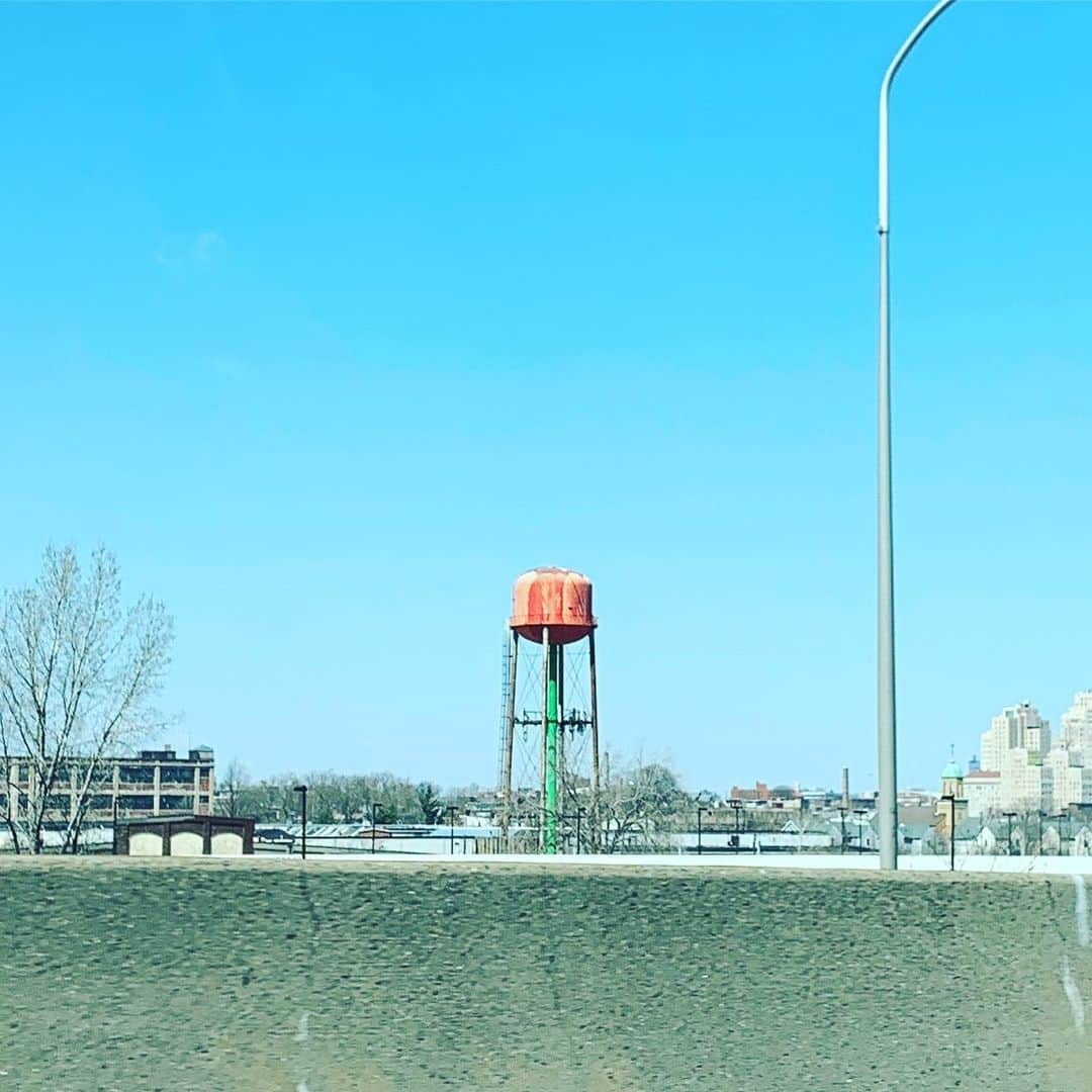 中邑真輔さんのインスタグラム写真 - (中邑真輔Instagram)「Nice color #watertower」4月4日 7時33分 - shinsukenakamura