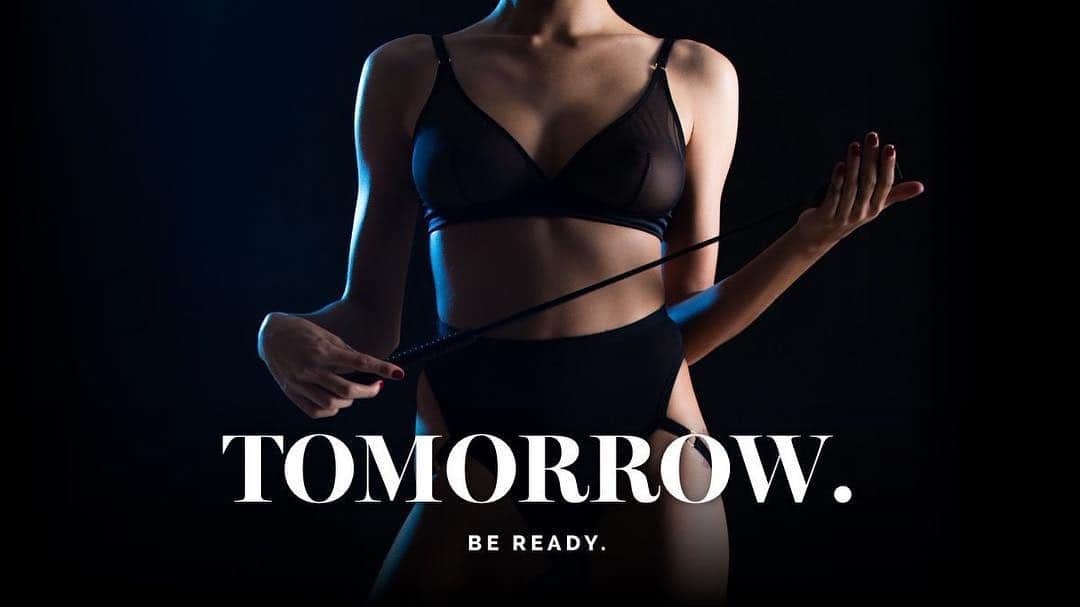 Janice Griffithのインスタグラム：「a new site by @clubkayden from @vixenxofficial @blackedxofficial @tushy 👀 LAUNCHING TOMORRRRROOOOWWWWWW 4/4」