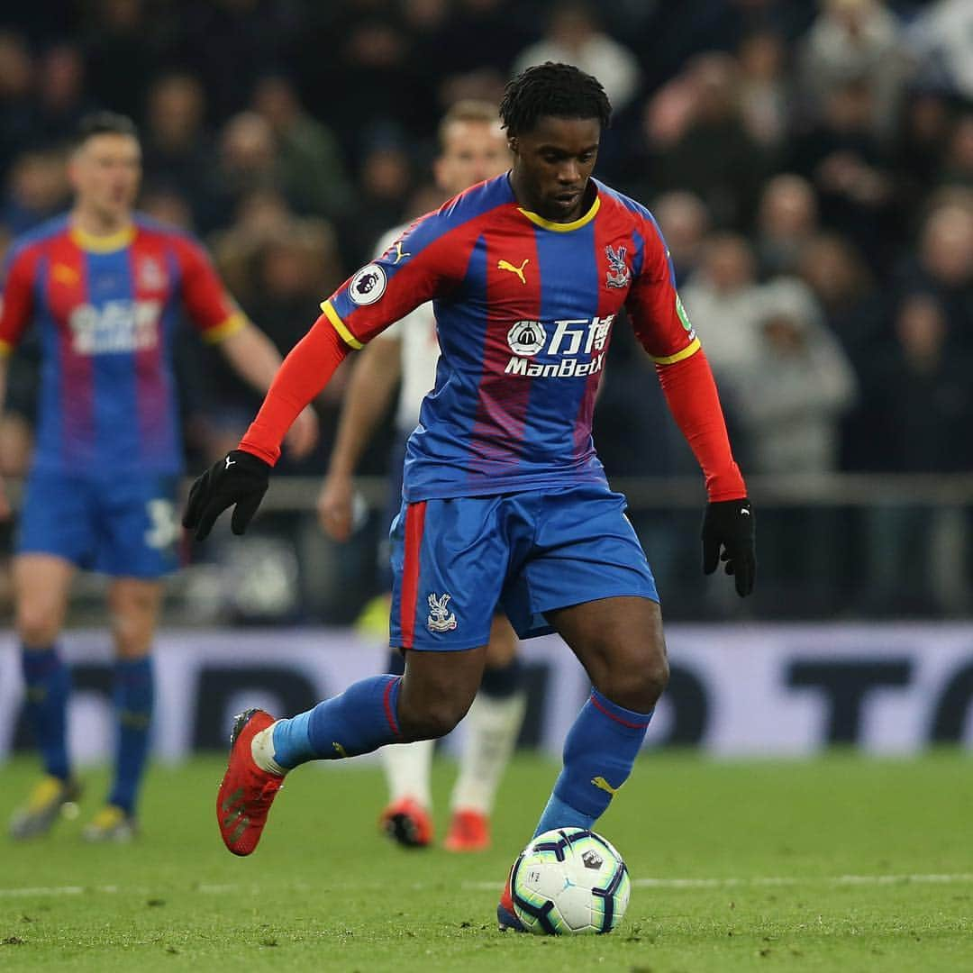 ジェフ・シュルップさんのインスタグラム写真 - (ジェフ・シュルップInstagram)「Disappointing defeat. We go again on Saturday! Great support once again 🔵🔴 #cpfcfamily」4月4日 7時57分 - jeffreyschlupp