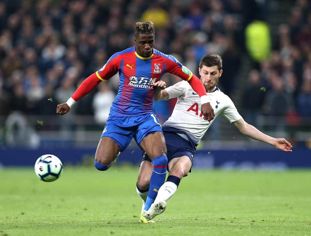 ベン・デイヴィスさんのインスタグラム写真 - (ベン・デイヴィスInstagram)「Unbelievable feeling to be back at home! Even sweeter with the win! #SpursAreHome #COYS」4月4日 8時18分 - bendavies33