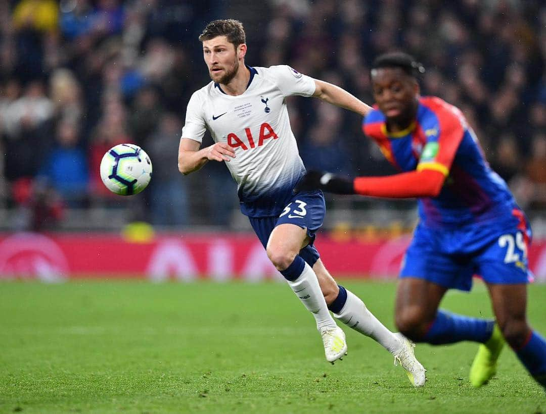 ベン・デイヴィスさんのインスタグラム写真 - (ベン・デイヴィスInstagram)「Unbelievable feeling to be back at home! Even sweeter with the win! #SpursAreHome #COYS」4月4日 8時18分 - bendavies33