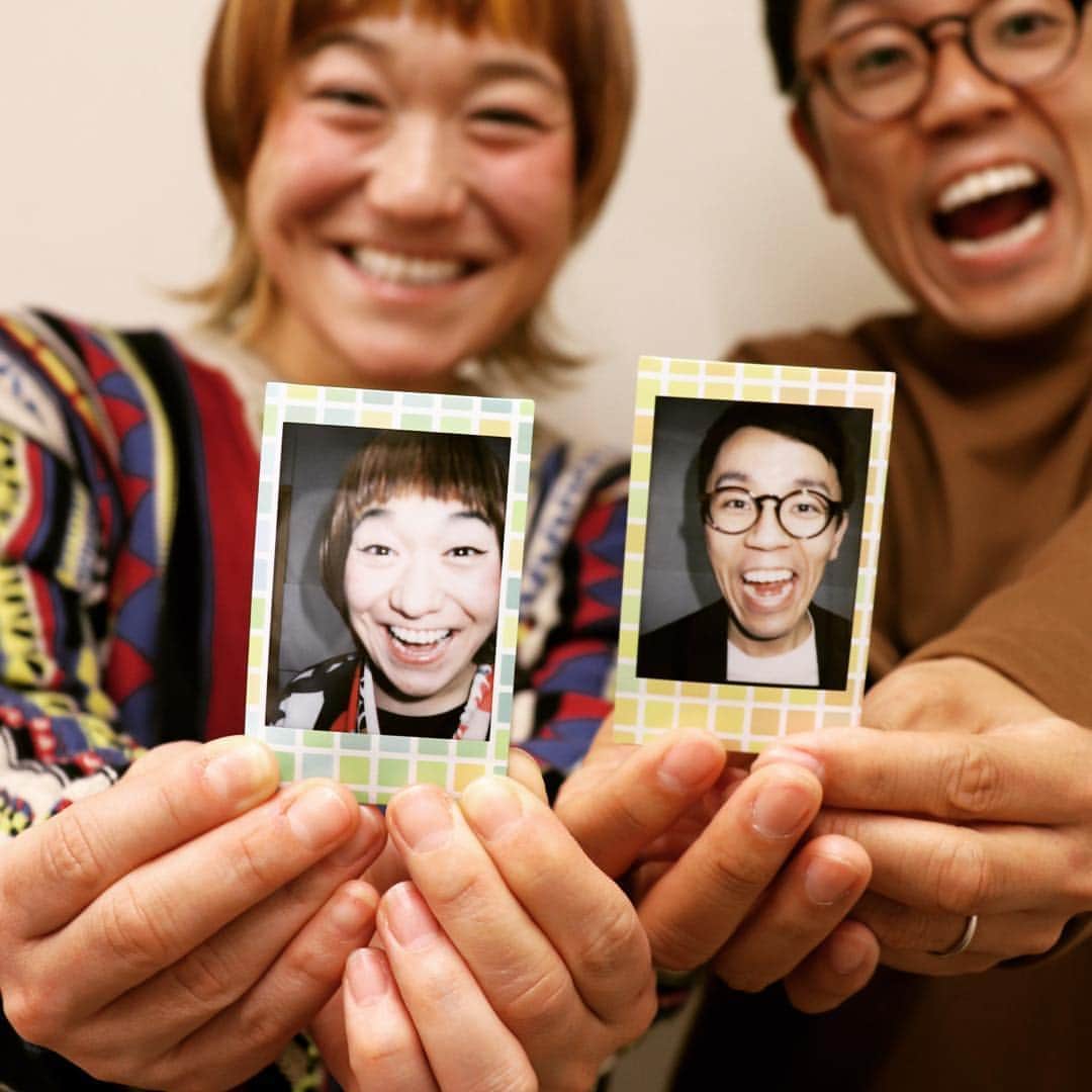 のインスタグラム：「5月1日（水）19:15〜道頓堀のサザポケッツで『女と男ネタLIVE』があります。  開場 19:00/開演 19:15  前売り 1800円/当日 2000円  場所 道頓堀ザザポケッツ  ゲスト クロスバー直撃/あやつるぽん  チケットよしもと 0570-041-356  Yコード 999100  チケット発売スタートしましたので是非遊びに来て下さい🌸  購入の仕方がわからない方はチケットのお取り置きもできますので気軽にコメント下さい😌  #女と男ネタLIVE #道頓堀ザザポケッツ #クロスバー直撃 #あやつるぽん #令和 のはじまり」