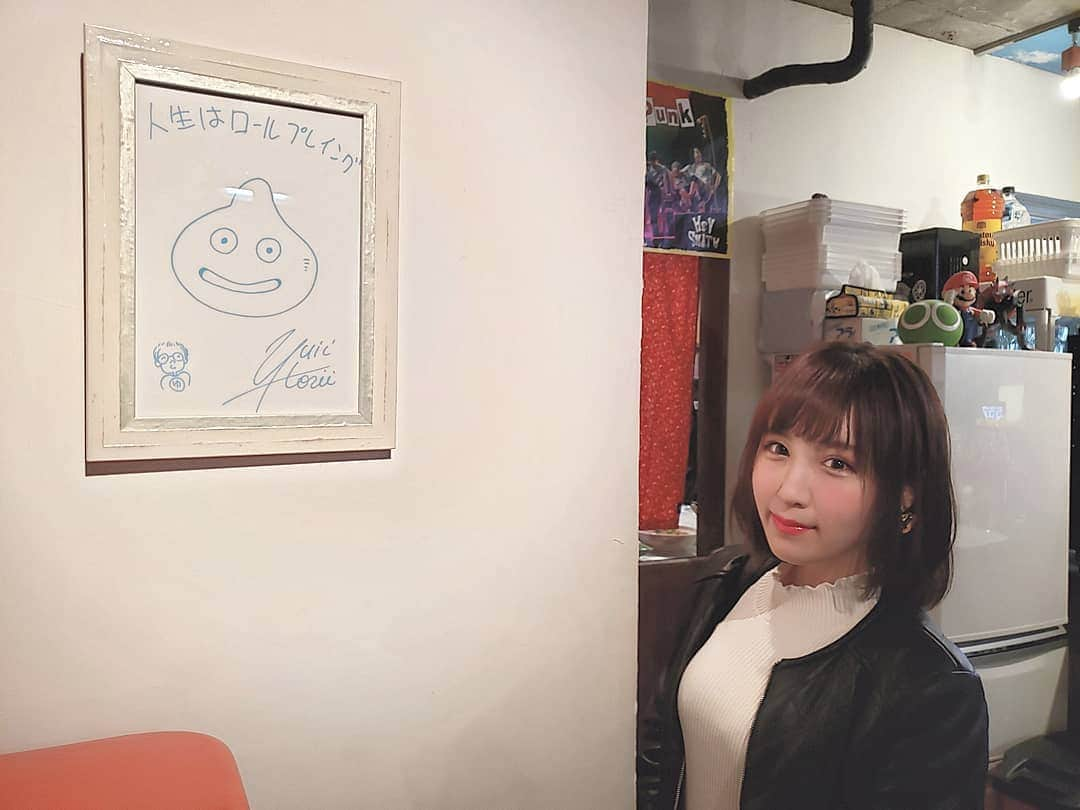 小田桐奈々さんのインスタグラム写真 - (小田桐奈々Instagram)「ポケモンシャツの試着会場は84という食堂！初めての84 🍚🎮💘 * ゲーム好きにとってはお宝のようなクリエイターの皆さんのサインやゲームグッズがたくさんで「わぁ～」って声でた。笑 * アットホームでとぉぉぉっても素敵な場所でした…ご飯もとっても美味しくて、また行けたら嬉しいなぁ *˙﹀˙*)ﾉ"✨ #ぷよぷよ #星のカービィ」4月4日 0時20分 - odagirinana