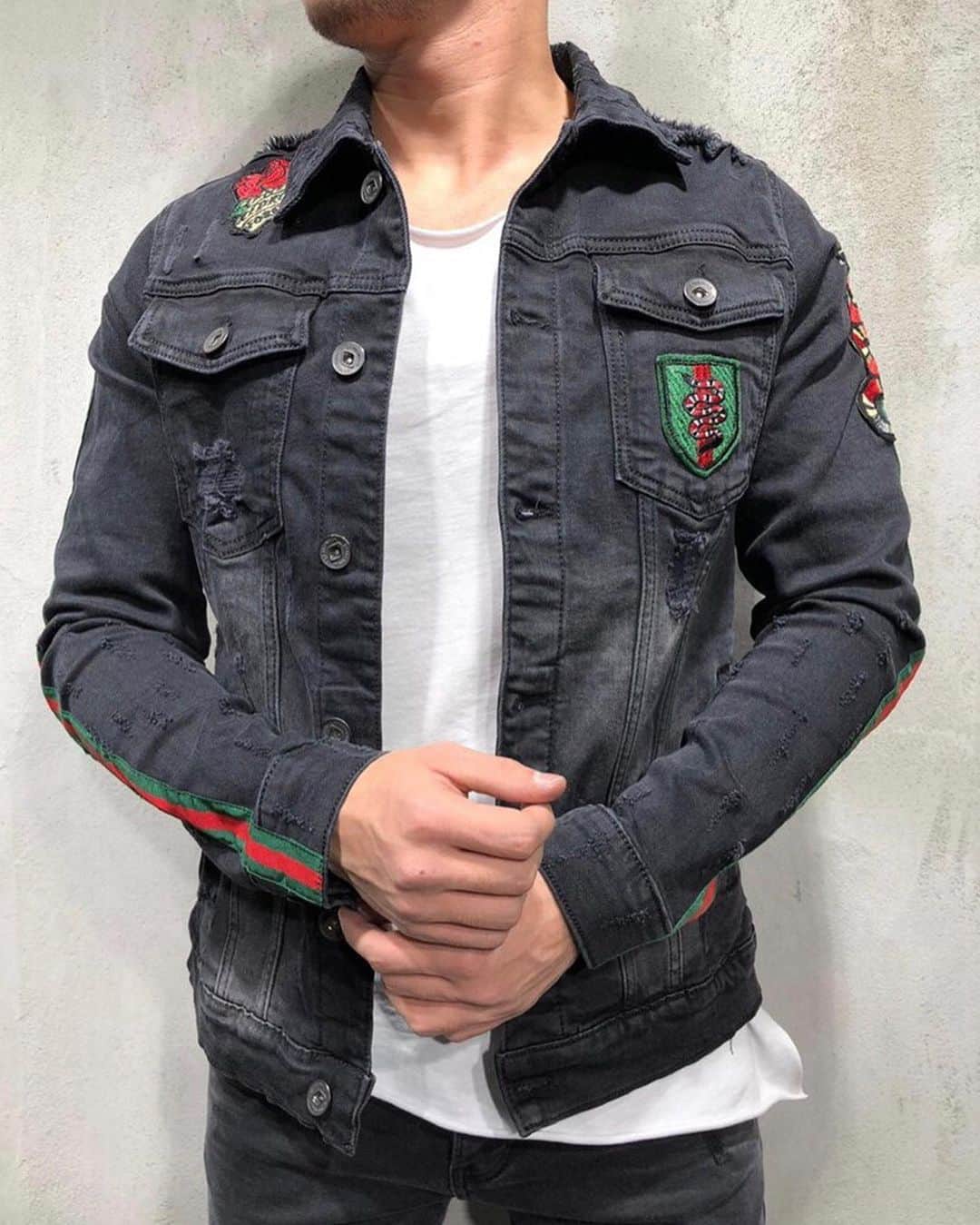 STYLE4GUYSさんのインスタグラム写真 - (STYLE4GUYSInstagram)「Looking for a new outfit? @gentlemantobe💥 got you covered 🙌 _ Offer ending soon: Get an extra $10 OFF🔥 + Free Shipping over $99 🚀  Follow @gentlemantobe 💥 and click their link in bio」4月4日 0時35分 - style4guys