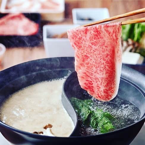 かるび家　明石駅前店さんのインスタグラム写真 - (かるび家　明石駅前店Instagram)「カルビ家明石です。  #明石#カルビ#完全個室#居酒屋# #味噌＃焼肉＃和風#カルビ家#しゃぶしゃぶ #二色鍋#キムチ鍋＃モツ鍋」4月4日 0時51分 - karubiya.akashi