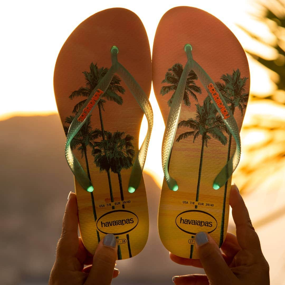 Havaianas Europeさんのインスタグラム写真 - (Havaianas EuropeInstagram)「Take the Sunset with you wherever you go. #LetsSummer #StyleInspiration #flipflops #Beach #Summer」4月4日 1時04分 - havaianaseurope