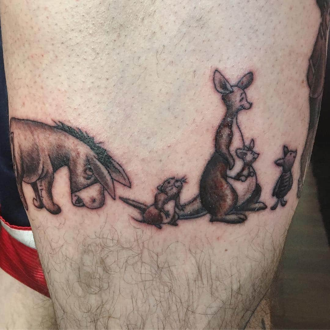 クリス・ウェビーさんのインスタグラム写真 - (クリス・ウェビーInstagram)「Shout to my dude @joshinksideout at @inksideouttattoo killing this new piece. Pooh is that dude 🙏🕸」4月4日 1時46分 - chriswebby