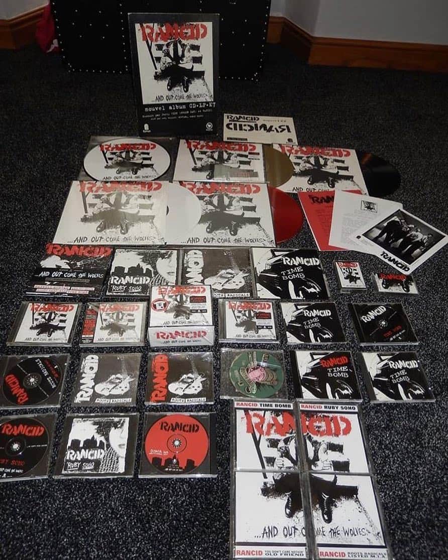 Rancidさんのインスタグラム写真 - (RancidInstagram)「Pretty solid ….Wolves collection here.  DM us photos of your @rancid collections.」4月4日 1時48分 - rancid