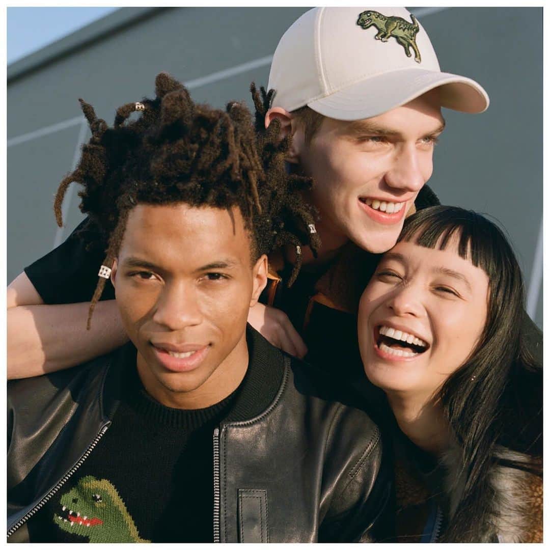 のインスタグラム：「Just add Rexy. For everyone, a new collection featuring Coach's favorite T-Rex. Shop it via link in bio. #RexyTheCoachDino #CoachNY」