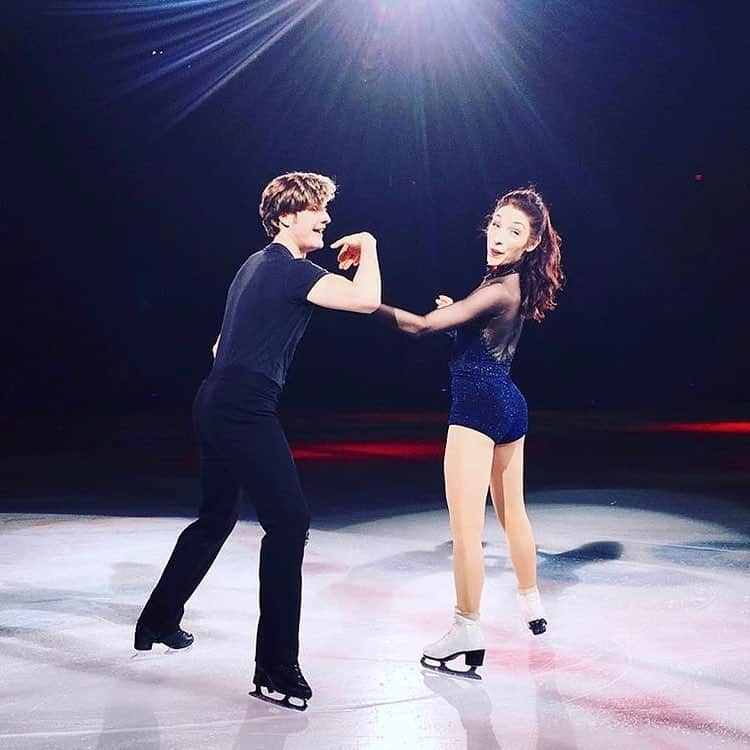 メリル・デイヴィスさんのインスタグラム写真 - (メリル・デイヴィスInstagram)「Stars on Ice is just a couple of weeks away 🙆🏻‍♀️ So excited to get back on the road with my #SOIFamily ⛸ Visit: www.StarsonIce.com for 🎫」4月4日 2時29分 - meryledavis