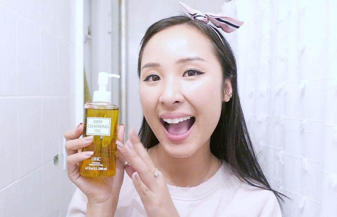 DHC Skincareさんのインスタグラム写真 - (DHC SkincareInstagram)「Tomodachi thoughts by @officialbeautywithin 💬 _ "Anyone who’s into cleansing oils will know DHC's Deep Cleansing Oil has been a cult favorite for the longest time!" #DHCskincare #DHCisJBeauty #DeepCleansingOil」4月4日 2時31分 - dhcskincare