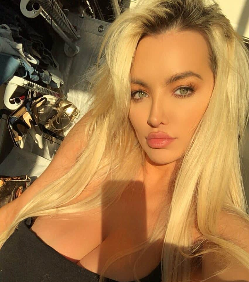 リンジー・ペラスさんのインスタグラム写真 - (リンジー・ペラスInstagram)「hey loves」4月4日 3時10分 - lindseypelas