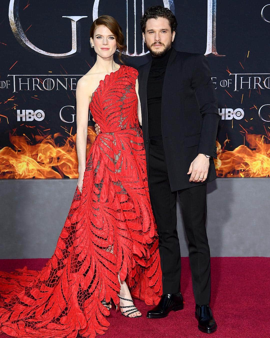 Just Jaredさんのインスタグラム写真 - (Just JaredInstagram)「#RoseLeslie and #KitHarington are a perfect pair at the @gameofthrones Season 8 premiere. #GameOfThrones Photos: Getty」4月4日 8時50分 - justjared