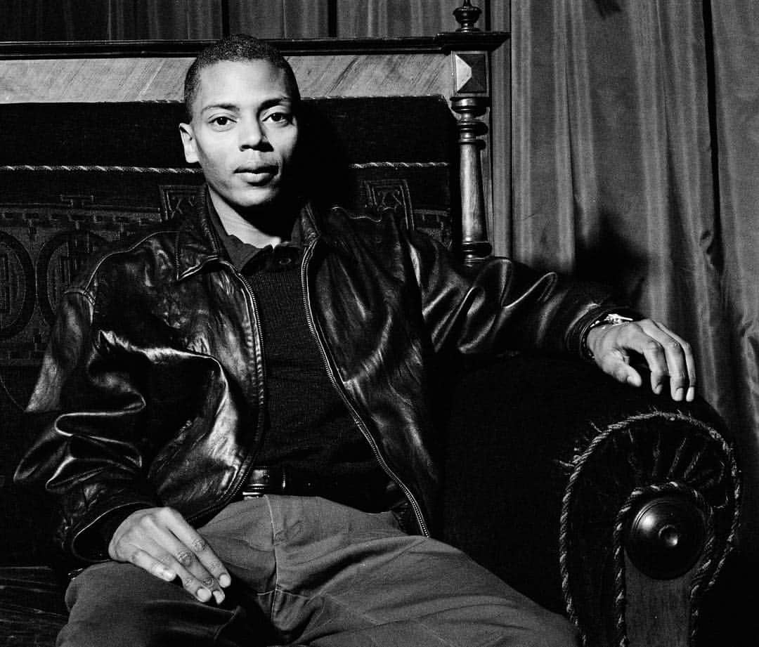 Red Bull Music Academyさんのインスタグラム写真 - (Red Bull Music AcademyInstagram)「On April 5th, 1998, Jeff Mills was the very first artist to sit down on the RBMA couch for a lecture. — 📷 Querkant #jeffmills #rbma」4月4日 3時25分 - rbma