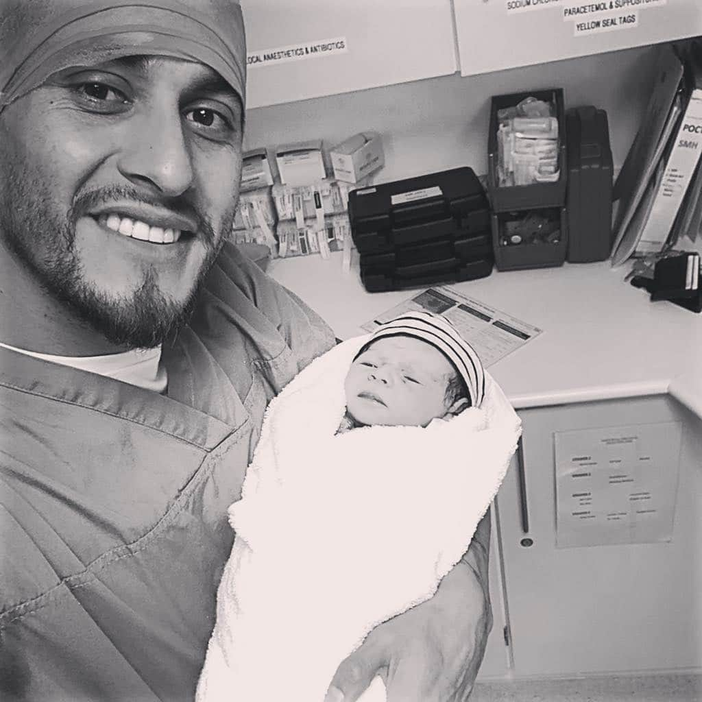 ロベルト・ペレイラさんのインスタグラム写真 - (ロベルト・ペレイラInstagram)「Hijo mío, bienvenido ❤️😍.. @caritopazos Sos una genia ❤️💪🏽.. gracias por esta alegría.. #BALTI #3deabril2019 #lucabaltazarpereyra #amoreterno #parasiempre」4月4日 3時33分 - maxipereyra37