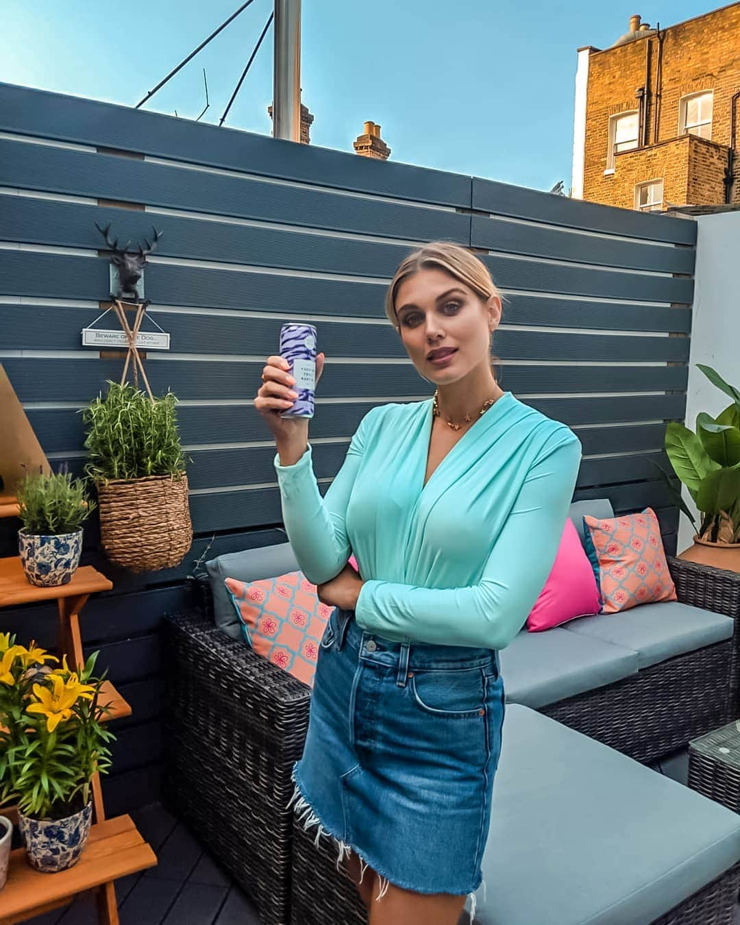 Ashley Jamesさんのインスタグラム写真 - (Ashley JamesInstagram)「Had to celebrate the sun coming out in my patio! ☀️ I am so happy because this is the first time I've seen the sun shining and my colourful little patio is slowly coming to life. My drink is a passion fruit martini from Shake Baby Shake @SBScocktails. I discovered the brand at @ematack's clothing launch and was drawn to them because of the pretty packaging. They taste amazing, they're not really sweet and sugary like others. Hope you've all been enjoying the nice weather too! Cheers. 🥂🤗 #ad #sun #almostsummer」4月4日 3時43分 - ashleylouisejames