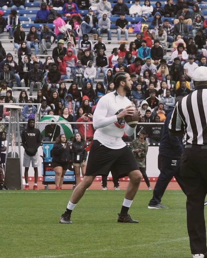 コリン・キャパニックのインスタグラム：「So much positive energy @quavohuncho’s #HunchoDay! I had a great time doing what I love and watching my Brother Quavo put on for his city.  @e_reid35 @offsetyrn @yrntakeoff 🎥: @relrelrelrel @djtonedef」