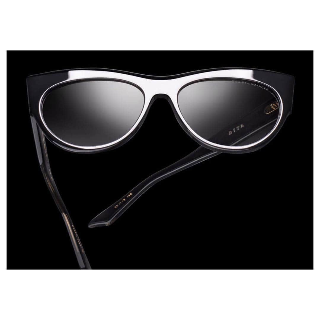 ディタのインスタグラム：「The acetate front is elegantly skived along the brow of the DITA Braindancer, giving lightness to an otherwise bold frame #DITAeyewear #DITAsunglasses」