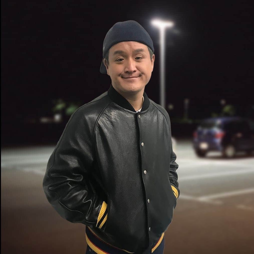 のインスタグラム：「画像は『頼んだら絶対に車を出してくれる人』のモノマネです。  #いつでも #車を出してくれる #ガソリン代もらわない #缶コーヒー1本でどこでも行く #運転好きだから・・・という #B’z大好き」