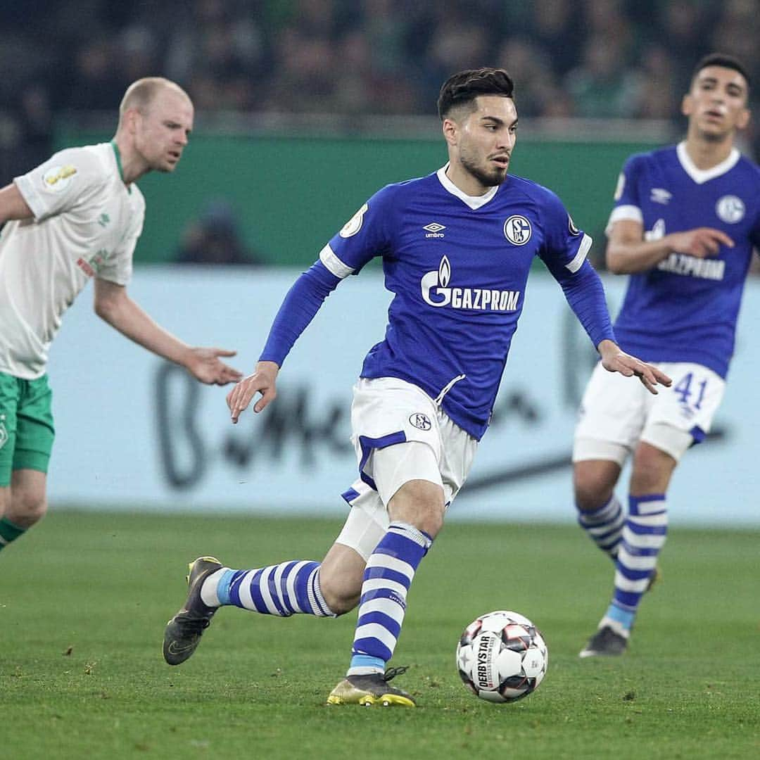 シャルケ04さんのインスタグラム写真 - (シャルケ04Instagram)「💨 @suatserdar8 💨 . . #S04 #Schalke #Knappen #Königsblau #🔵⚪️ #DFBCup @dfb_pokal #S04SVW #Futbol #Football #Soccer」4月4日 5時12分 - s04