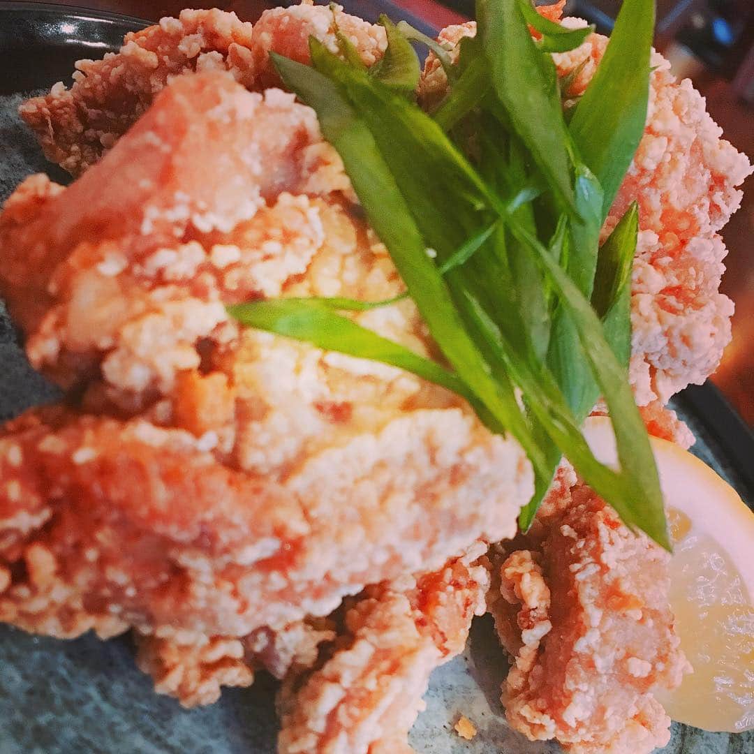 Koyukiさんのインスタグラム写真 - (KoyukiInstagram)「🐣Deep fried chicken🐣 Crispy fried chicken! You can eat it with ramen.  And We have 5 pieces and 8 pieces Karaage!  Please share and eat!  Now you can get them 20%off during happy hour!  Please try it!」4月4日 5時09分 - koyukikitchen