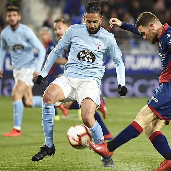 セルタ・デ・ビーゴさんのインスタグラム写真 - (セルタ・デ・ビーゴInstagram)「🤯 ¡Partido LOCO! @i.aspas10 marcó el 0-2, el Huesca remontó y @ryadboudebouz10 logró el empate 3-3 a pase del de Moaña. . #ANosaReconquista #HuescaCelta」4月4日 5時20分 - rccelta