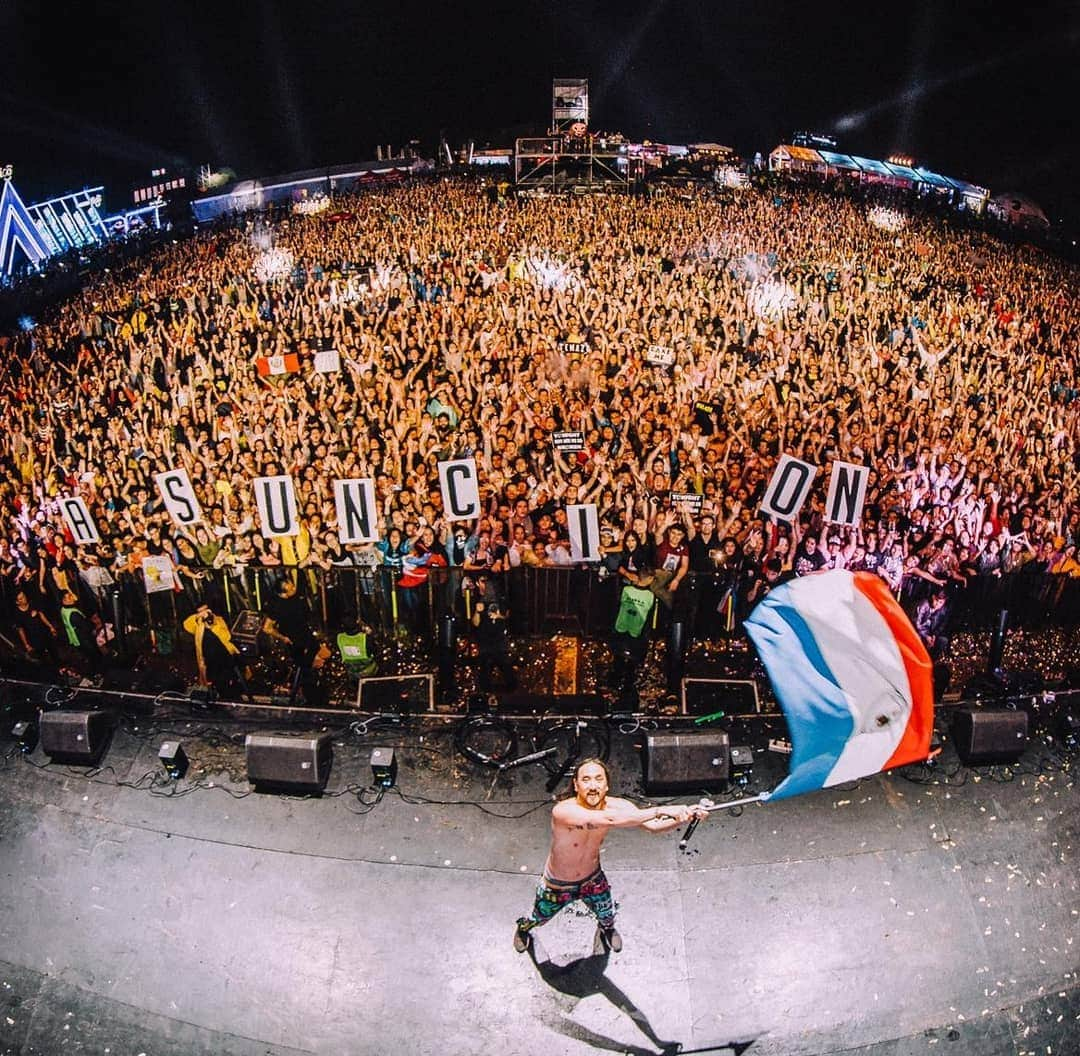 スティーヴ・アオキさんのインスタグラム写真 - (スティーヴ・アオキInstagram)「Paraguay!!! Te Amo!!」4月4日 5時26分 - steveaoki