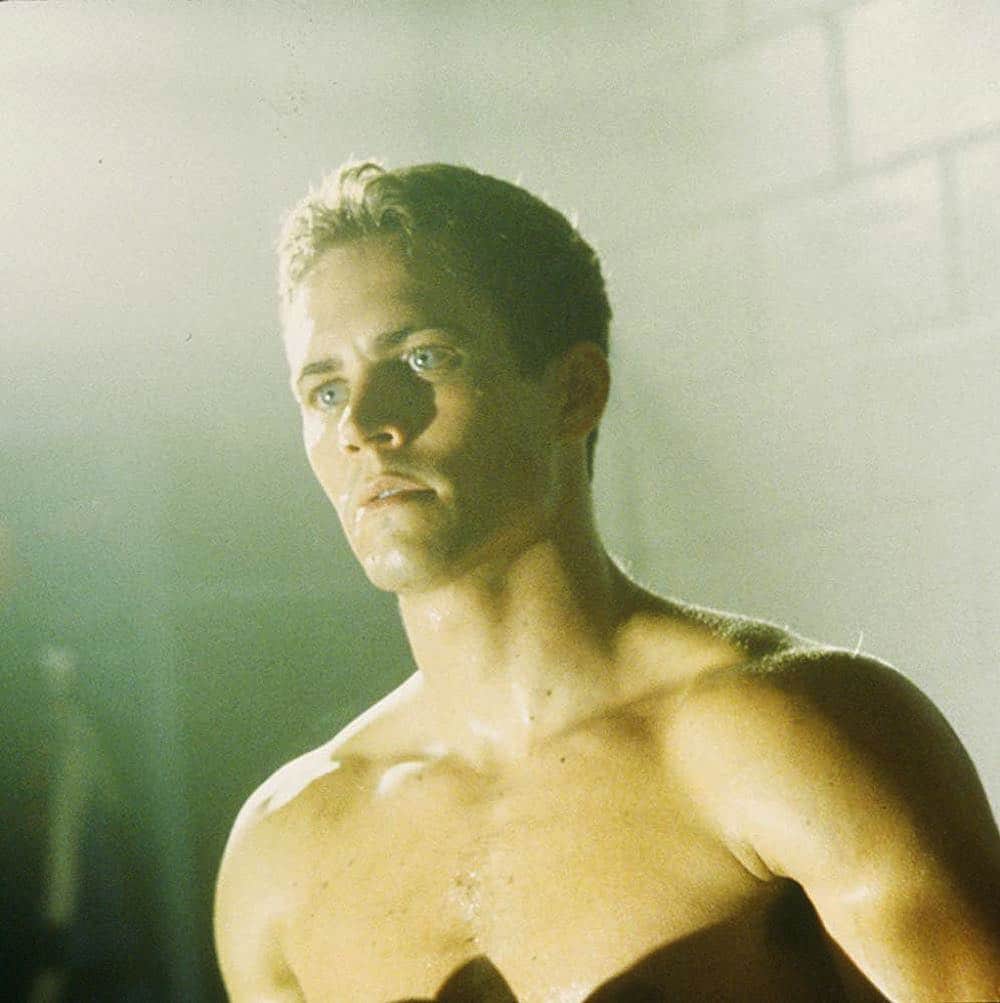 ポール・ウォーカーのインスタグラム：「“Everything was handed to Caleb. He never had to work for anything. He was born with a silver spoon in his mouth. Caleb’s never been allowed to fail, either, because it’s just not acceptable in his family. He questions everyone around him and their intentions, whether they like him because of all the money and power that he comes from.” - #PaulWalker on his character in #TheSkulls  #TBT #TeamPW」