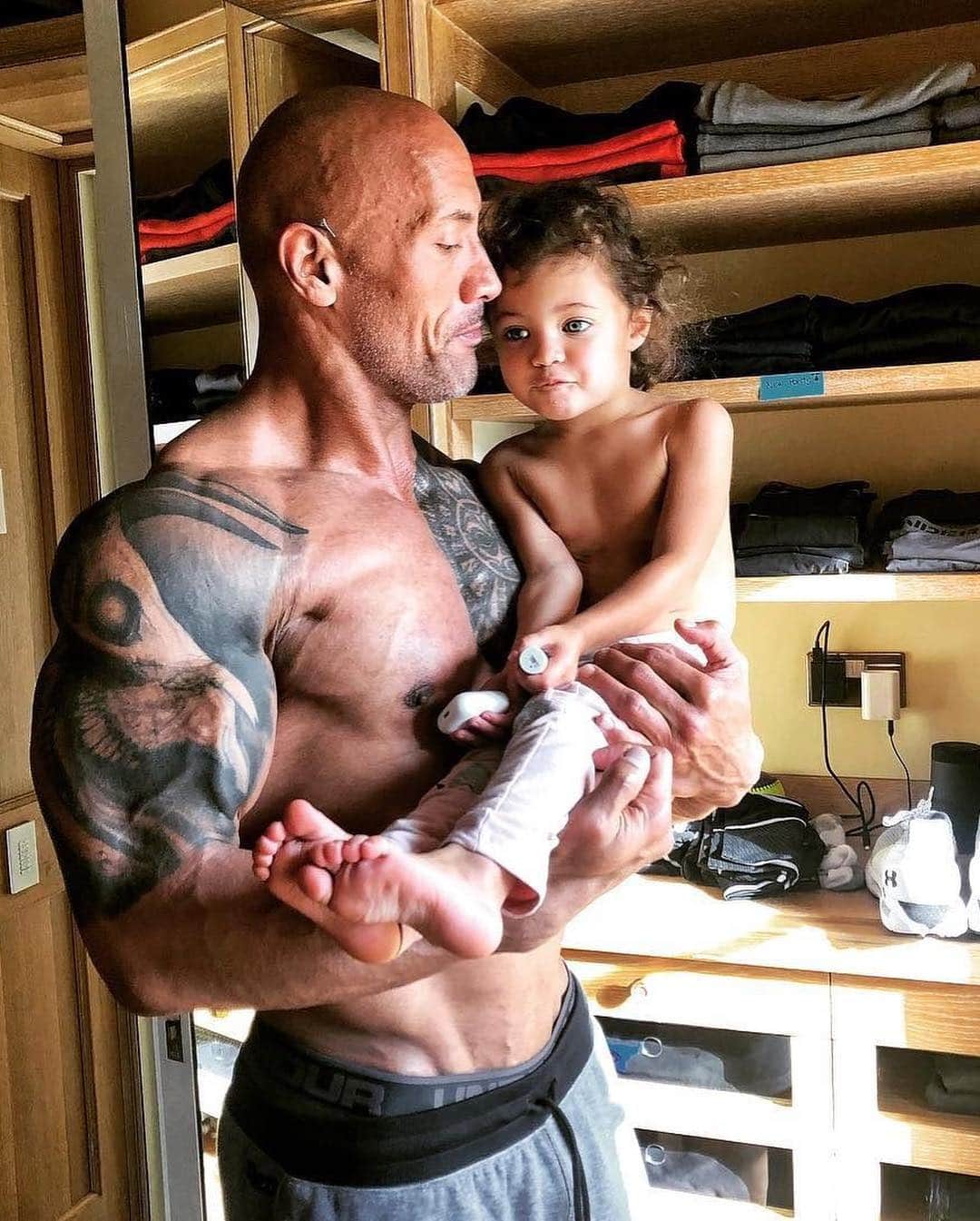 E! Onlineさんのインスタグラム写真 - (E! OnlineInstagram)「They grow up so fast (and furious) and we're not talking about his kids. Happy birthday Dwayne Johnson! (📷: @therock)」5月3日 3時05分 - enews