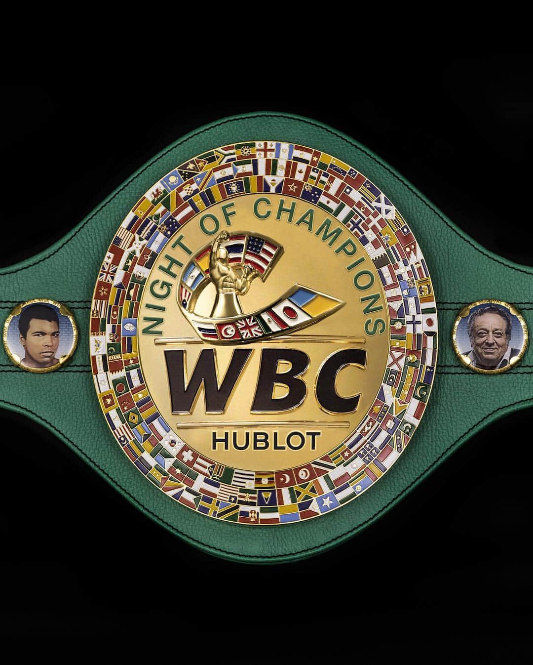 のインスタグラム：「#HublotLovesBoxing in Las Vegas! It’s almost time for the #Hublot & @wbcboxing Night of Champions! Stay tuned… #BigBangWBC #wbc #wbcboxing #boxing #lasvegas @wbcmoro @hublot_lasvegas」