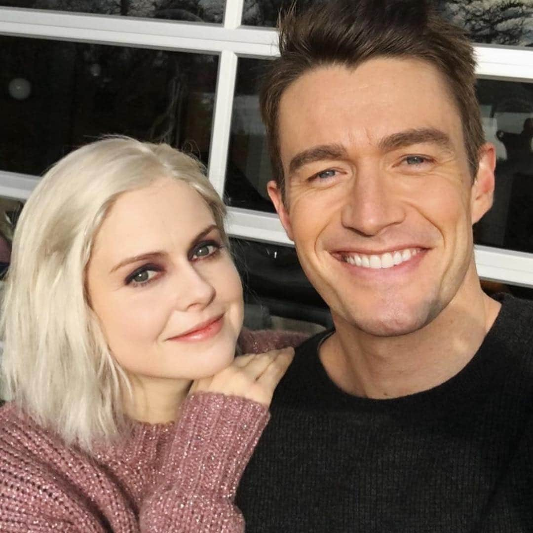 ローズ・マクアイヴァーさんのインスタグラム写真 - (ローズ・マクアイヴァーInstagram)「For this guy’s birthday I am giving him.... the season five premiere of iZombie tonight! Five years of the Buckdog making me laugh on set. What a treat. Thanks @robertearlbuckley !」5月3日 3時08分 - imrosemciver