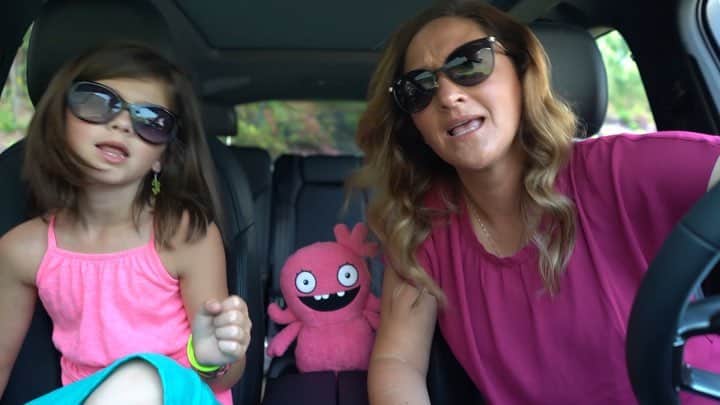 Angie Keiserのインスタグラム：「I mean, life really couldn’t be better than this. Unless, of course, Kelly Clarkson was in the backseat, flying her freak flag along with us 😉 Excited to catch @UglyDolls in theaters this Friday - who’s coming with us?! 🙋‍♀️ #ad #UglyDollsMovie」