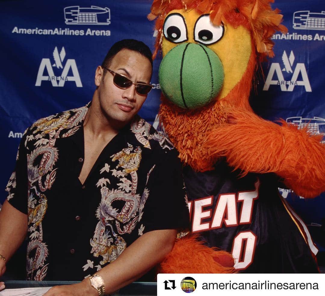 Miami HEATさんのインスタグラム写真 - (Miami HEATInstagram)「#Repost @americanairlinesarena⁣ ・・・⁣ Burnie: Hi, my name is Bur...⁣⁣ The Rock: It doesn’t matter what your name is!⁣⁣ ⁣⁣ Happy Birthday, @therock! #TBT」5月3日 4時32分 - miamiheat