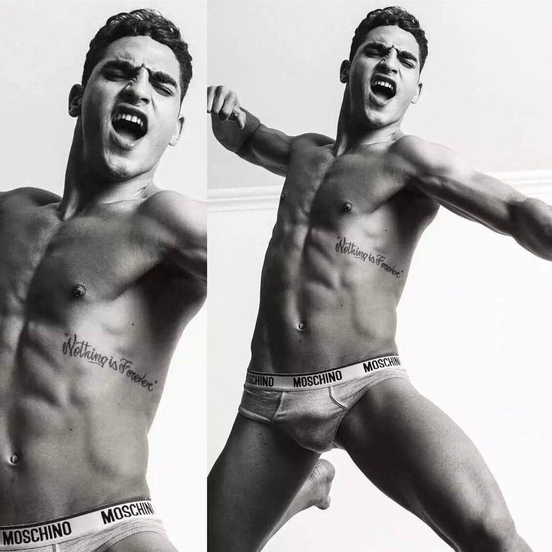 Moschinoさんのインスタグラム写真 - (MoschinoInstagram)「#Repost @londonandgingeragency ・・・ #tbt #with @moschino #model @jhona_burjack #supermodel #moschino #underwear #moschinounderwear #jhonaburjack #brazilianmodels #menstyle #parisfashion #menstylefashion #tb #body #bodybuilding #malemodel #london #londonfashion #londonmodel #milanofashion #nyc #nyfashion #newyorkcity」5月3日 5時06分 - moschino