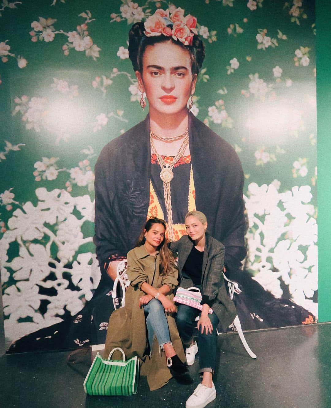 ソフィー・ロペスさんのインスタグラム写真 - (ソフィー・ロペスInstagram)「One of the most spectacular exhibits I’ve seen for a while. Frida Kahlo: Appearances can be deceiving at @brooklynmuseum More pics in stories」5月3日 5時35分 - sophielopez