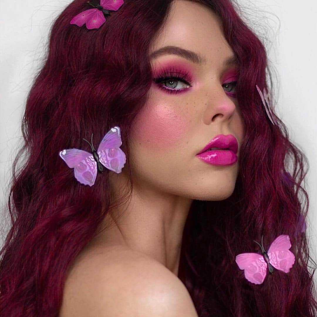 Jeffree Star Cosmeticsさんのインスタグラム写真 - (Jeffree Star CosmeticsInstagram)「FLUTTER 🦋🦋 Our hearts are fluttering over this captivating beauty 🤩🤩 @beatsbylizzie used our #velourlipliner shade ‘Doll Parts’ & #velourliquidlipstick shade ‘Doll Parts’ 💋💋 #jeffreestarcosmetics #butterflies #makeup」5月3日 5時39分 - jeffreestarcosmetics