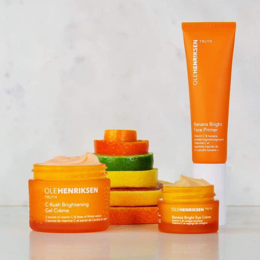 のインスタグラム：「How do we like our #vitaminC? Layered. Here’s how we get it done: 1️⃣ Hydrate & smooth with C-Rush 2️⃣ Target dark circles & prep for concealer with Banana Bright Eye Crème 3️⃣ Brighten & improve makeup wear  Who else loves these three?」