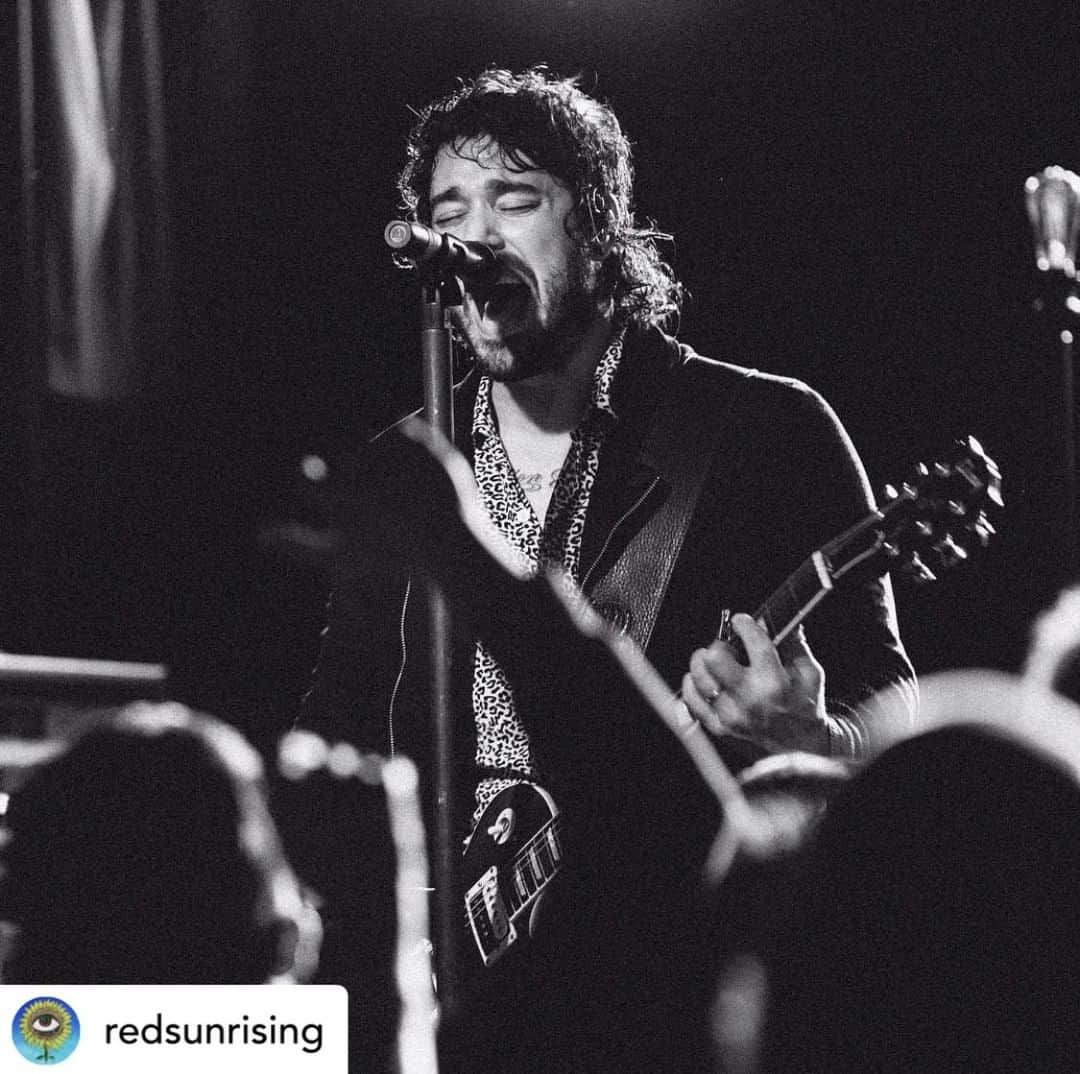 Audio-Technica USAさんのインスタグラム写真 - (Audio-Technica USAInstagram)「#ThrowbackThursday: @redsunrising brought our microphones on tour with them. . . . #AudioTechnica #RedSunRising #Music #Microphones #Performance #Musicians #AudioGear」5月3日 6時10分 - audiotechnicausa