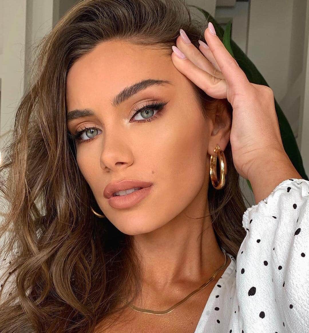 Too Facedさんのインスタグラム写真 - (Too FacedInstagram)「MUA @makeupbecca creates this STUNNING look on babe @lorenahaliti with our power couple Better Than Sex Eyeliner & Mascara and Peach Perfect Foundation! 🤩 #regram #toofaced」5月3日 6時31分 - toofaced