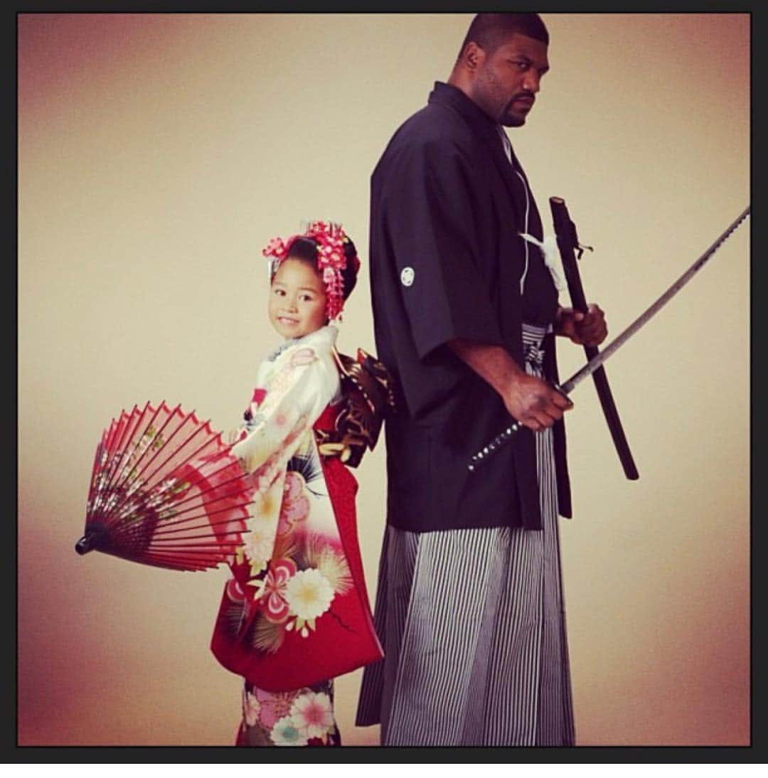 クイントン・ジャクソンさんのインスタグラム写真 - (クイントン・ジャクソンInstagram)「#tbt i did a photo shoot with my lil princess in Japan years ago.」5月3日 7時53分 - rampage4real