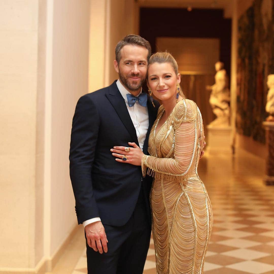 Vogueさんのインスタグラム写真 - (VogueInstagram)「Congratulations to @BlakeLively and @VancityReynolds! The couple are expecting their third child. Tap the link in our bio for more details on Lively's yellow carpet reveal at the @DetectivePikachuMovie premiere. Photographed by @humansofny」5月3日 8時37分 - voguemagazine