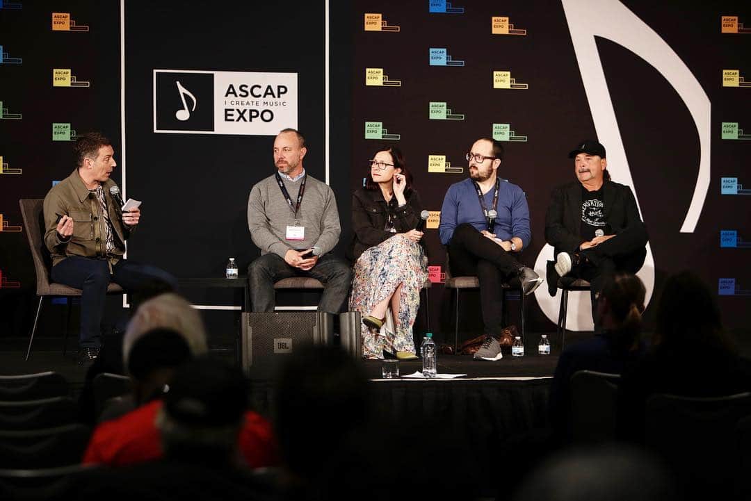 ASCAPさんのインスタグラム写真 - (ASCAPInstagram)「“Have the confidence to say I want to own my rights” @vanacoremusic, @joelbeckerman @joecomposer Brad Shenfeld & Alice’s Schneider on the Synch Holes & Score Wars panel at #ASCAPEXPO」5月3日 8時45分 - ascap