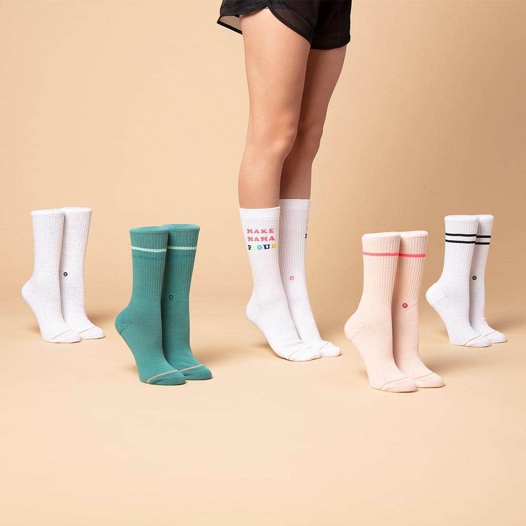 Stance Japanさんのインスタグラム写真 - (Stance JapanInstagram)「Make Mama Proud 🙌 Our latest collection of socks for summer are here just in time for Mothers Day. #ありきたりはつまらない  #母の日プレゼント  #母の日」5月3日 8時45分 - stance_japan