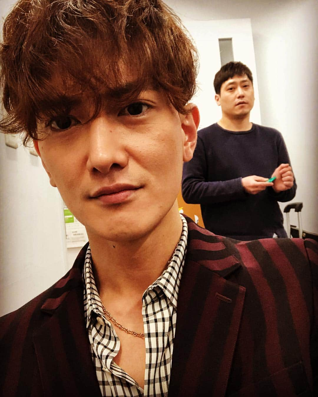 グァンス さんのインスタグラム写真 - (グァンス Instagram)「Which one do you like? #Mafia VS #YASAO #令和 #GalaabenD」5月3日 8時45分 - kwangsamak