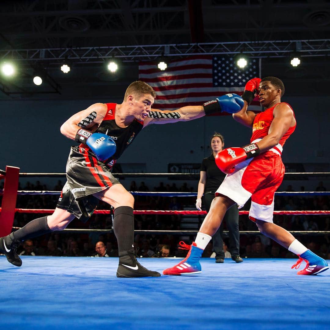 アメリカ海兵隊さんのインスタグラム写真 - (アメリカ海兵隊Instagram)「Freedom Fighters  U.S. Marines and @royalmarines compete in boxing during the Royal Marines Sports Association Tour at the Barber Physical Activities Center, @mcbquantico, April 26, 2019. (U.S. Marine Corps photo by Cpl. Brian R. Domzalski)  #Marines #MarineCorps #MarineLife #Marine #Military #USA #Moto #Badass #Rah #Yut #SemperFi #RoyalMarines #Boxing #FightNight #KO #Ringside」5月3日 9時40分 - marines