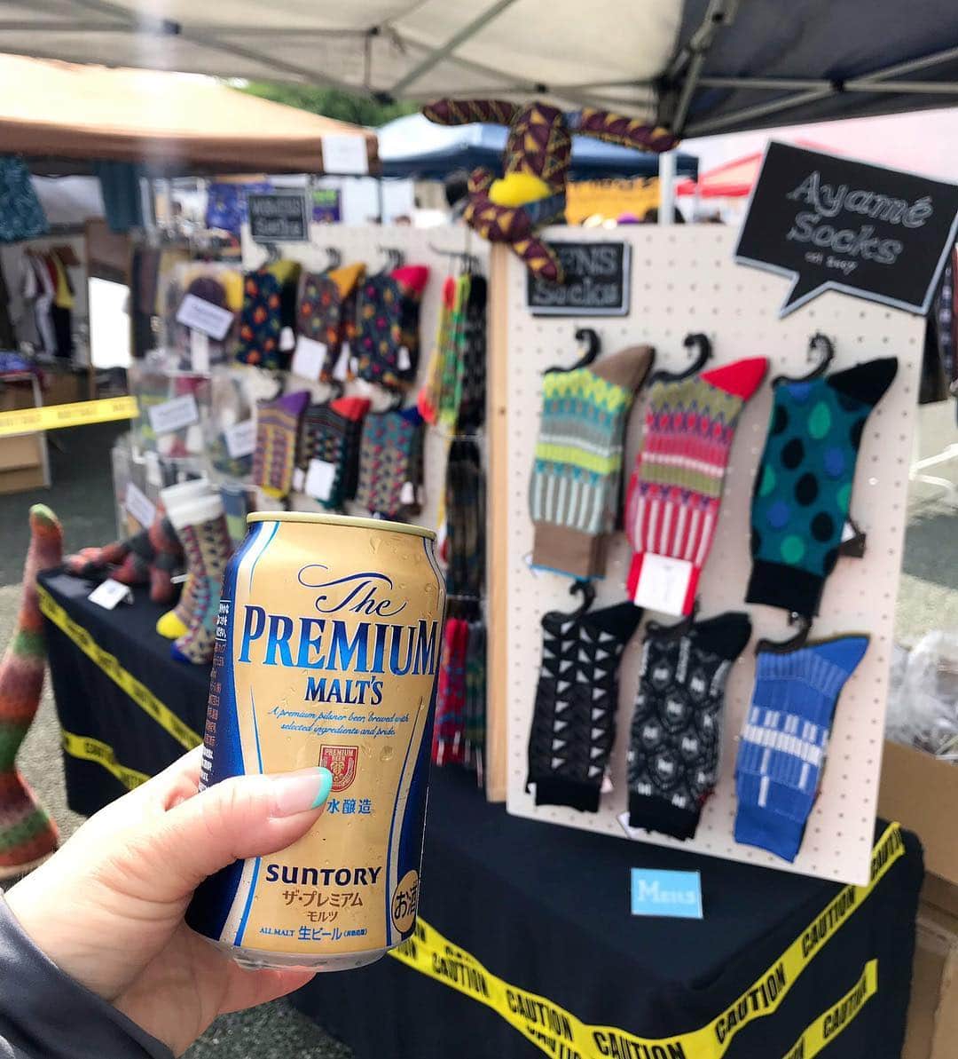 アヤメさんのインスタグラム写真 - (アヤメInstagram)「STARTED🍺 Funky Market始まりましたー！もう飲んでる〜🍺 @fm802_pr #fm802#funkymarket #大阪 #万博記念公園 #関西イベント #大阪イベント」5月3日 9時56分 - ayame_socks