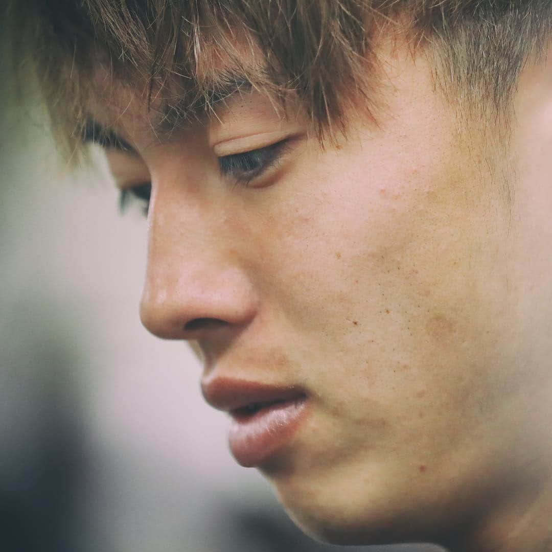 鹿島アントラーズさんのインスタグラム写真 - (鹿島アントラーズInstagram)「立ち上がれ。  #鹿島アントラーズ #kashimaantlers #jリーグ #jleague #永木亮太 #伊藤翔 #犬飼智也 #安部裕葵」4月29日 13時42分 - kashima.antlers