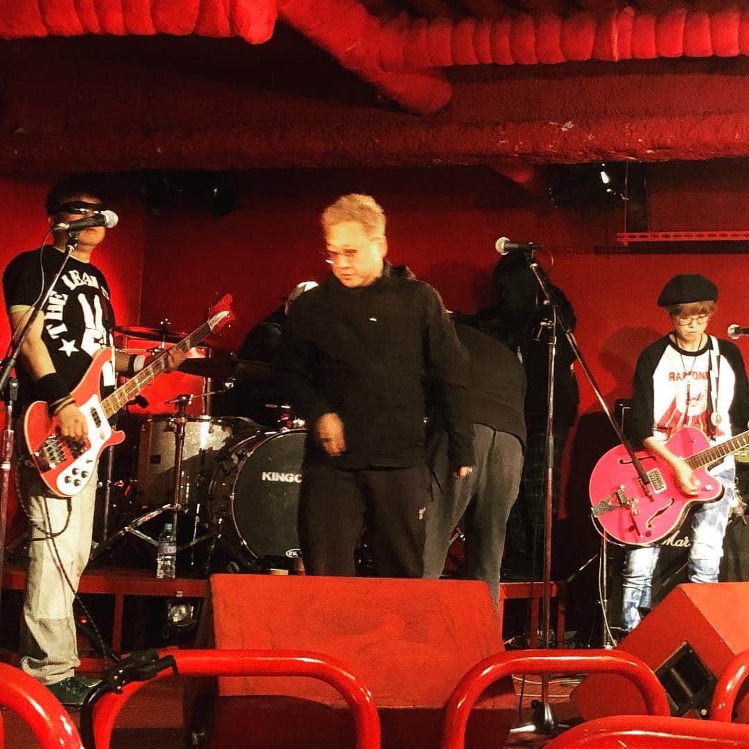 山川のりをさんのインスタグラム写真 - (山川のりをInstagram)「本日は大阪キングコブラにてインデックスのベストアルバム発売祭りにギターパンダ  で出演します。 「 THE INDEX BEST ALBUM 【HYSTORY DEX】発売記念ライブ」 開場１８：００ 開演１８：３０ 前売３０００円／当日３５００円（共に1ドリンク別） 【出演】 ■大土井バンド ■ギターパンダ ■THE INDEX ■The サード ■のりを&ケイゴ ◇DJ ◇ ■MINAMI お近くの方々会いにきてアイニージュー！」4月29日 13時58分 - norioyamakawa